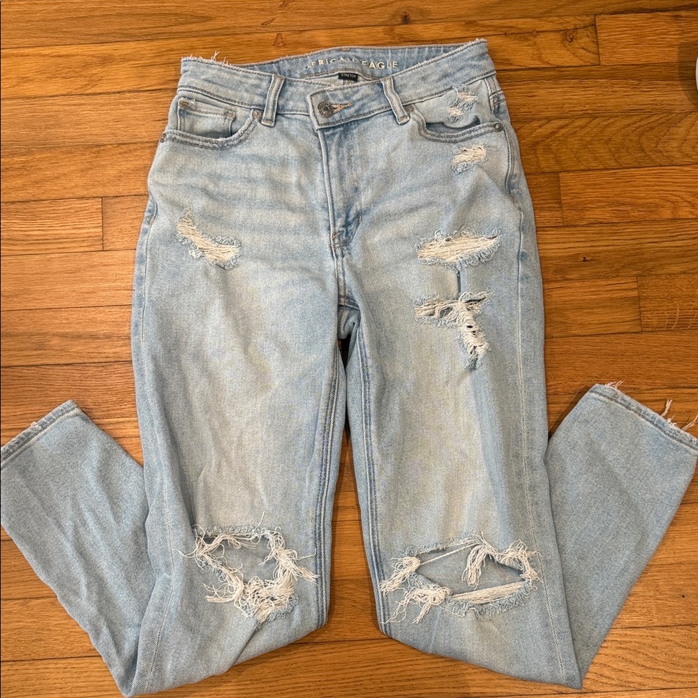 American Eagle Outfitters Light Blue Ripped Mom Jeans